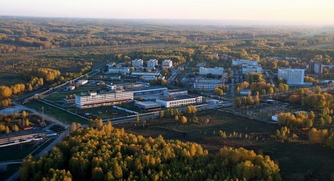Chính tại tổ hợp nghiên cứu và sản xuất “ Vector” vùng ngoại ô Novosibirsk đã tiến hành các thử nghiệm mới nhất trong lĩnh vực vi sinh